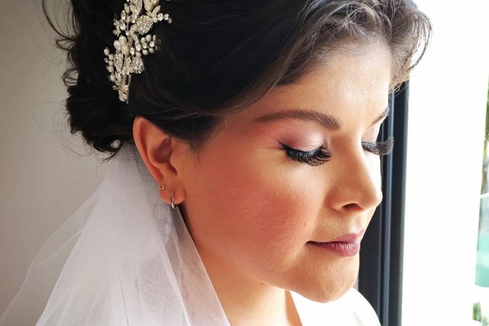 Marcela Moreno Makeup & Beauty Studio