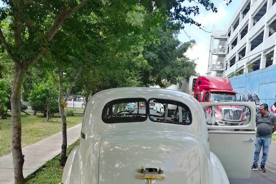 Packard 40