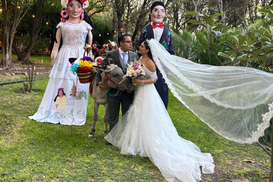 Novios en sesión de fotos