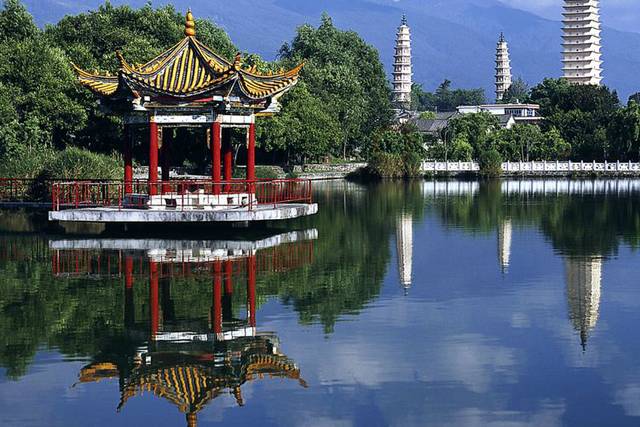 Oriente de mucho romance