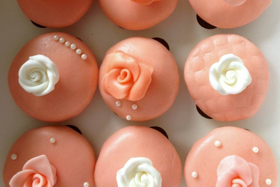 Cupcakes de fondant con rosas