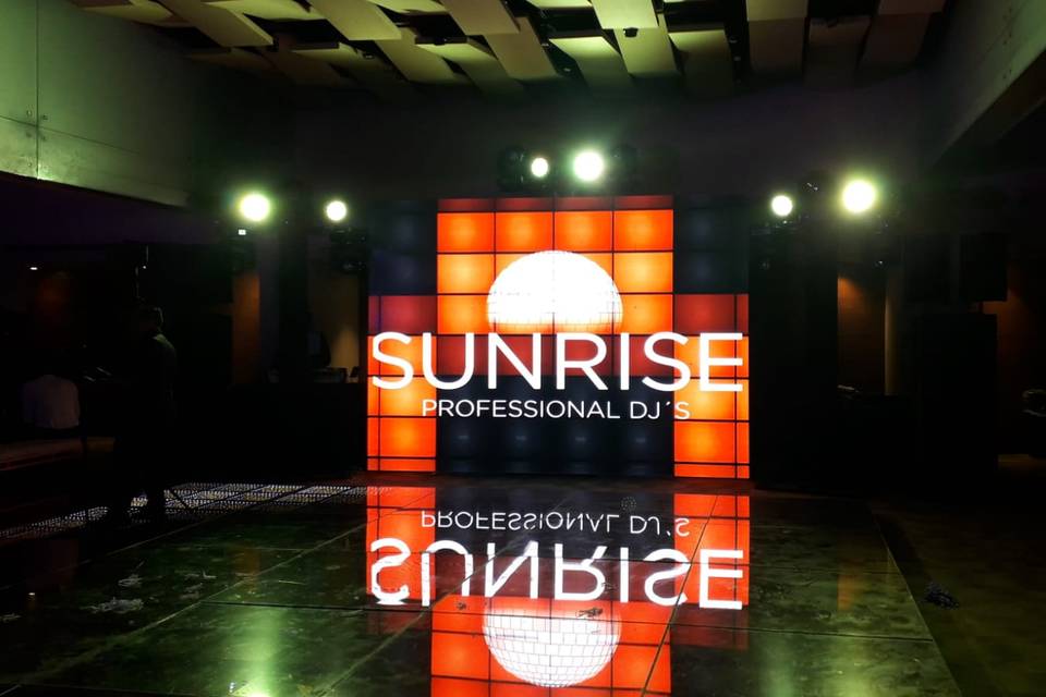 Sunrise profesional DJ's