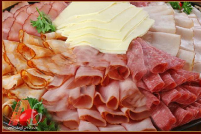 Charolas y carnes frias select