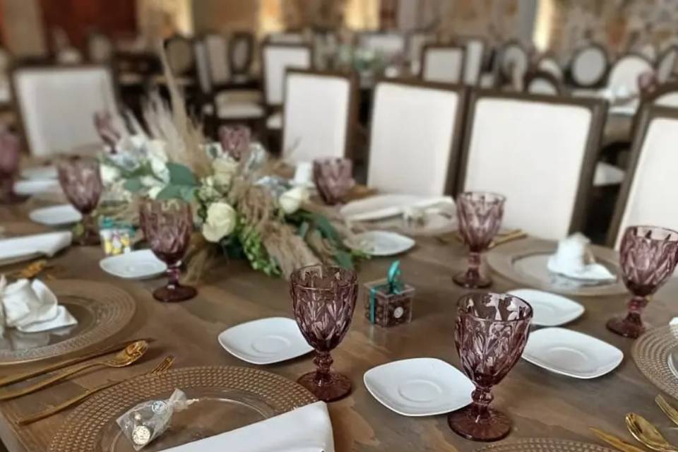 Table setting