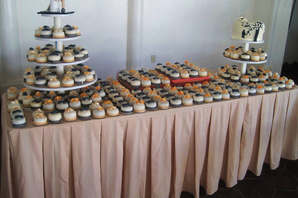 Mini pastelitos boda