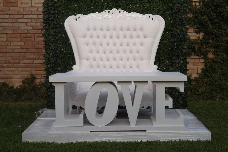 Mesa love con sillón