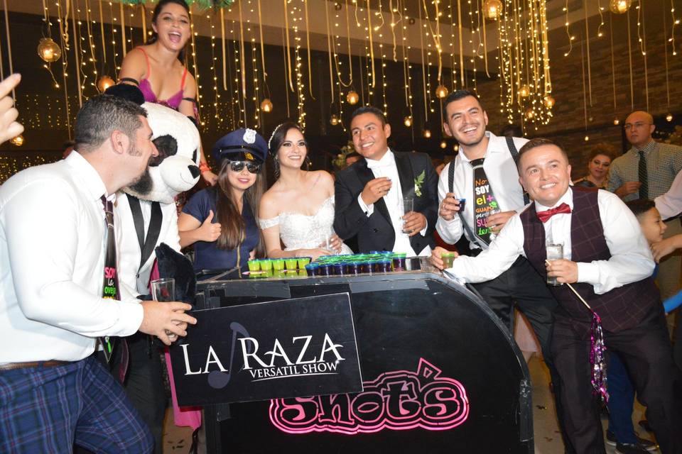 La Raza Versátil Show