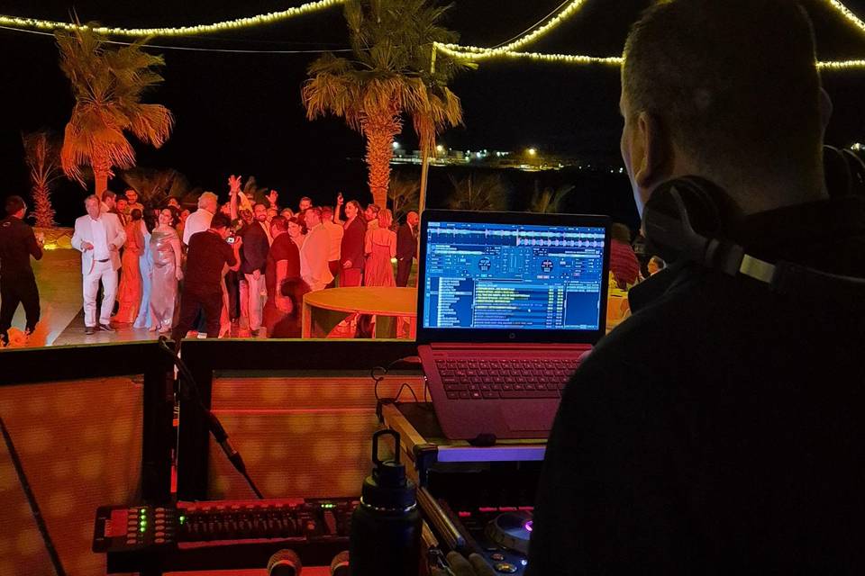 DJ wedding