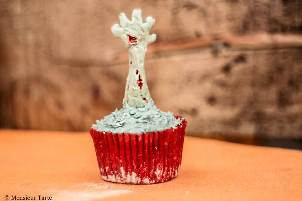 Cupcake zombie