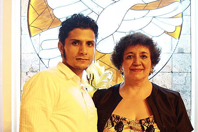 Tecladista-cantante y soprano