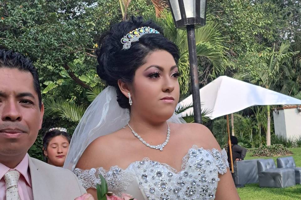 Novia Aylin