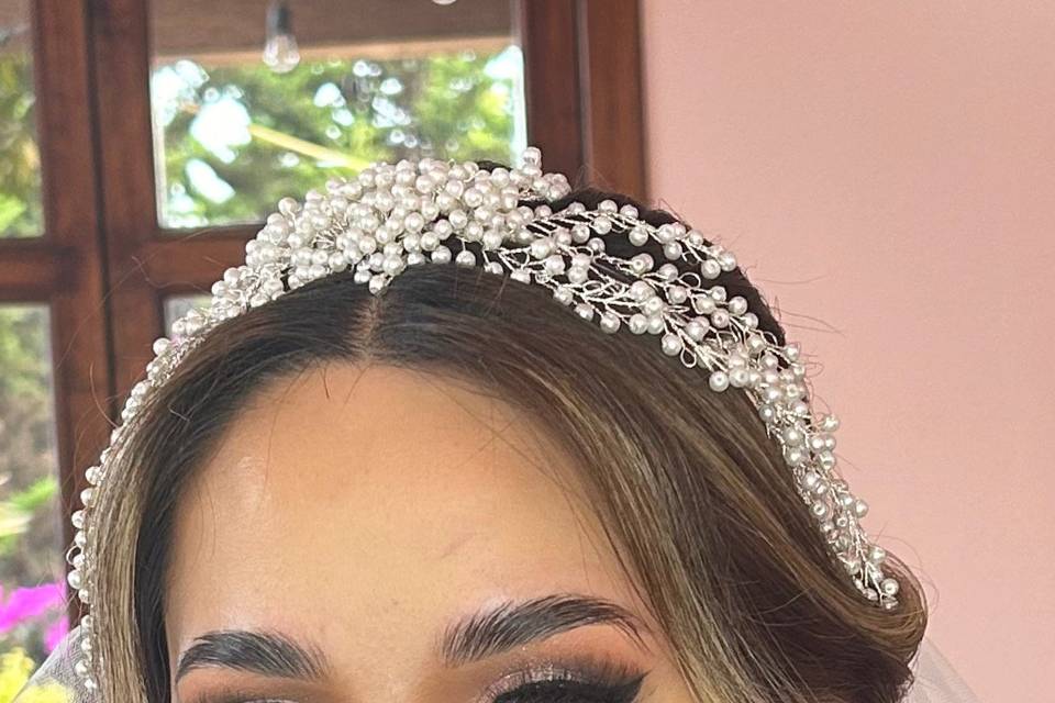 GLAMROOM