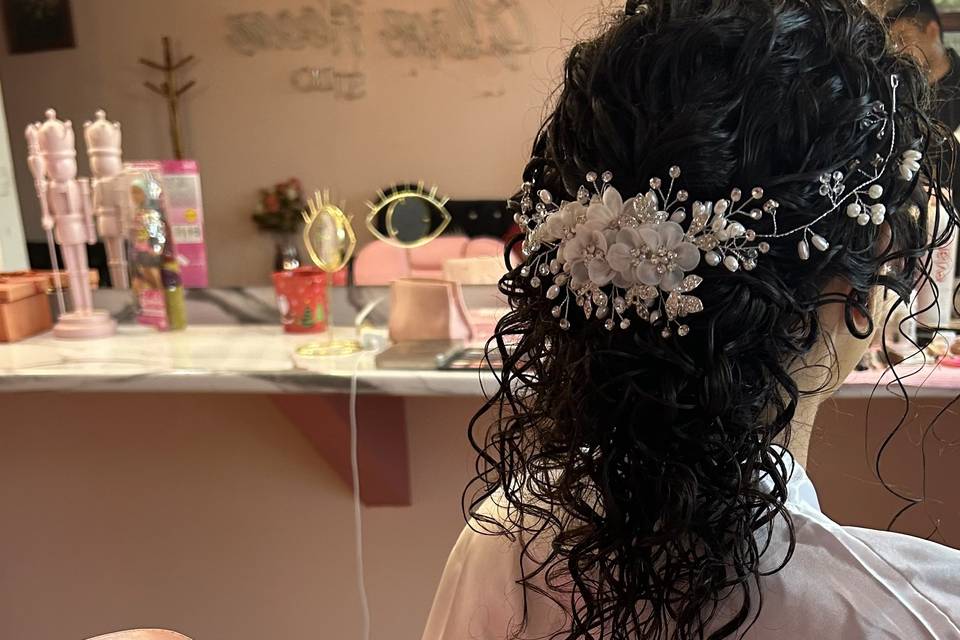 Glam room & makeup studio