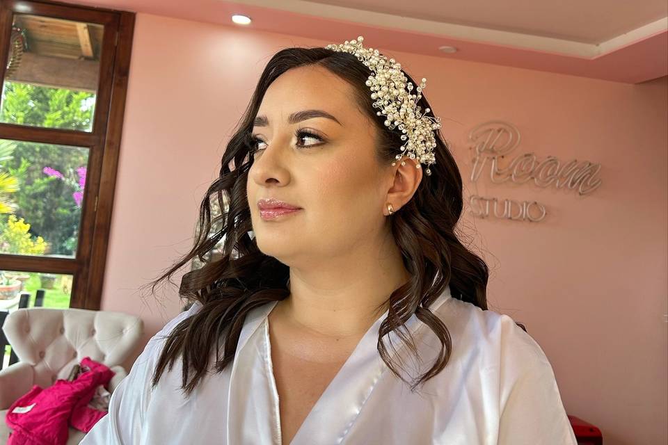 Glam room & makeup studio