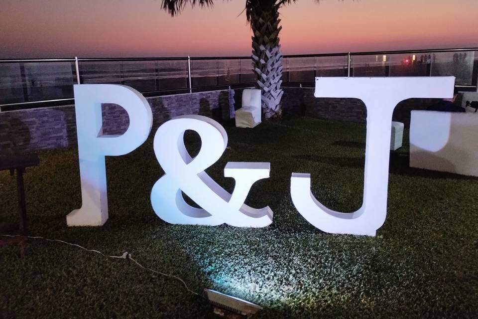 Iniciales de novios