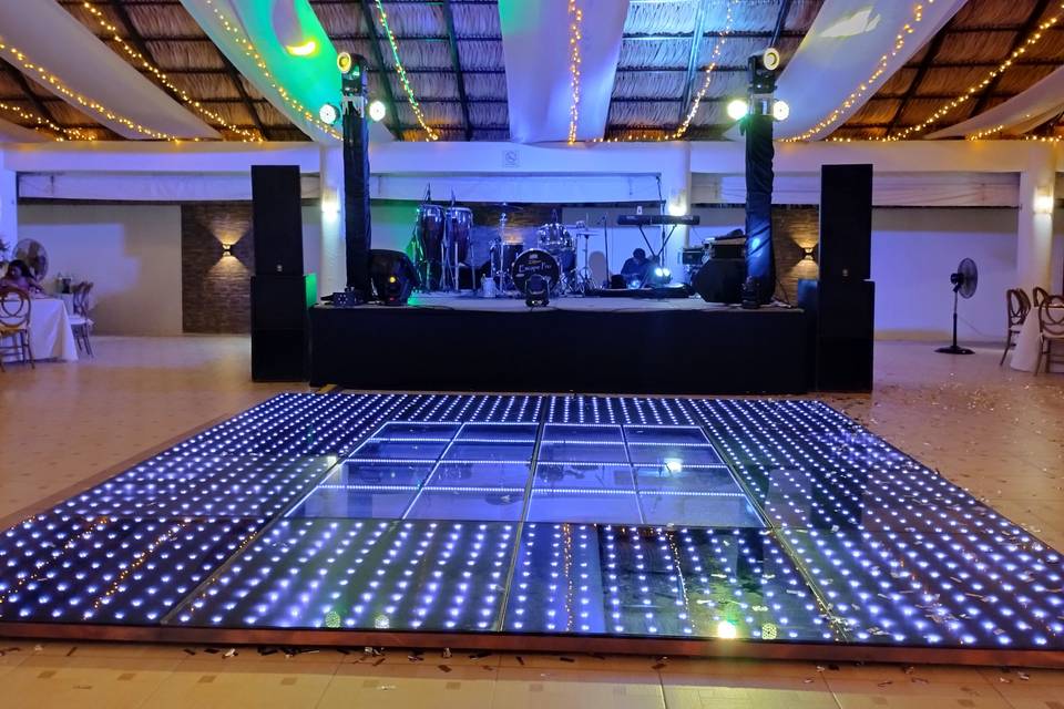 Pista LED y escenario