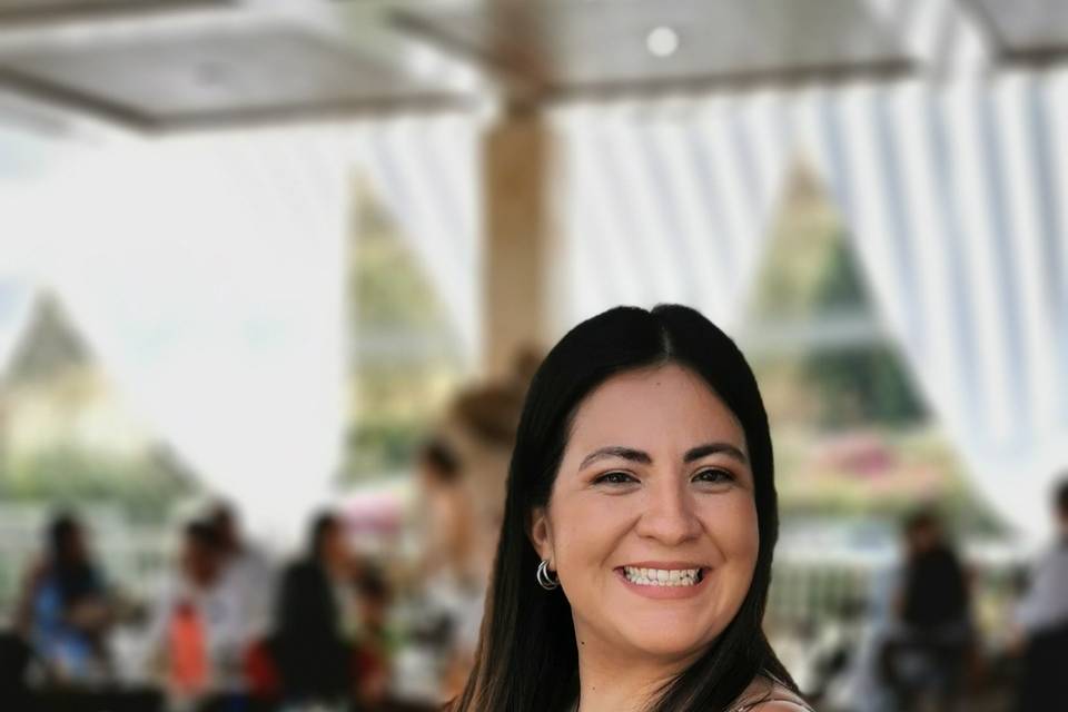Invitada contenta
