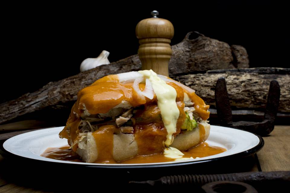 Lonche de cerdo ahumado