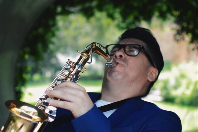 Banana Vice | Saxofón