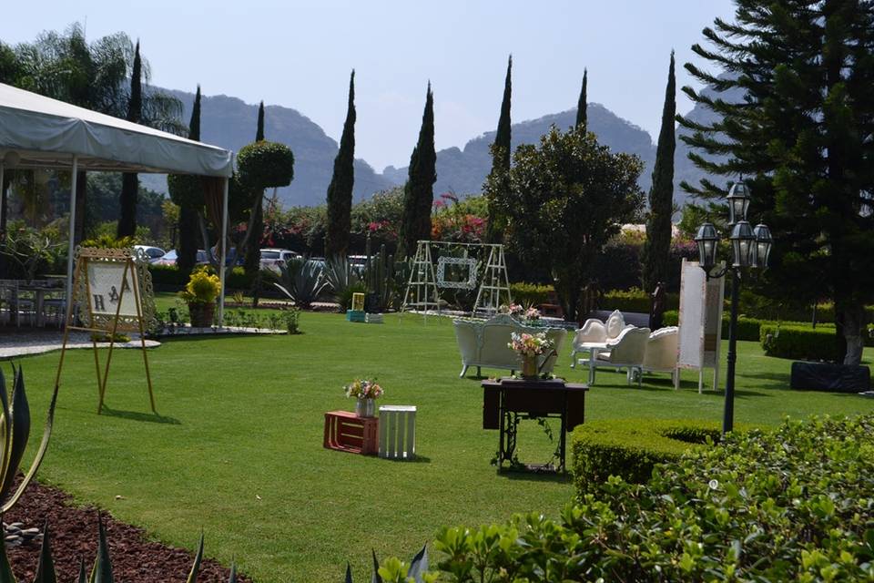 Jardin decorado vintage