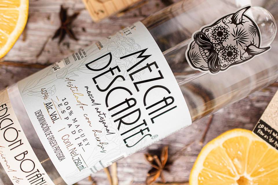 Mezcal botánico único
