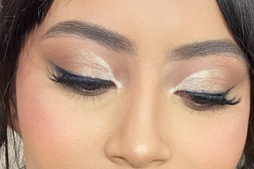 Novia cut crease