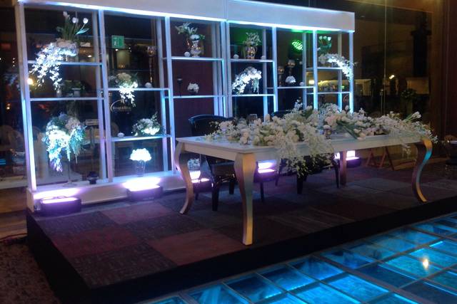 Mesa y Back de novios