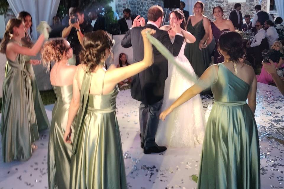 Novios y damas