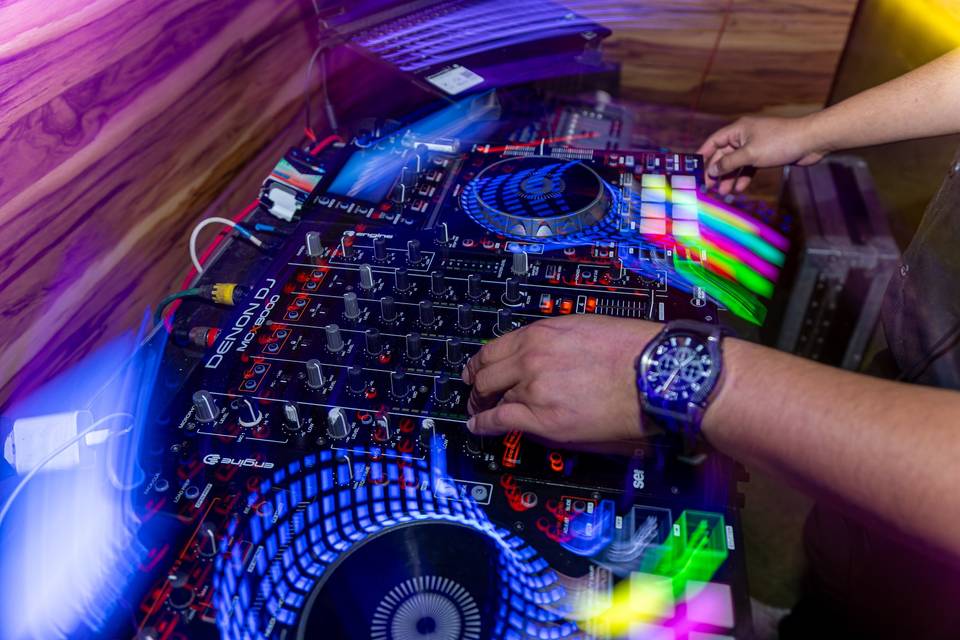 Dj Torna