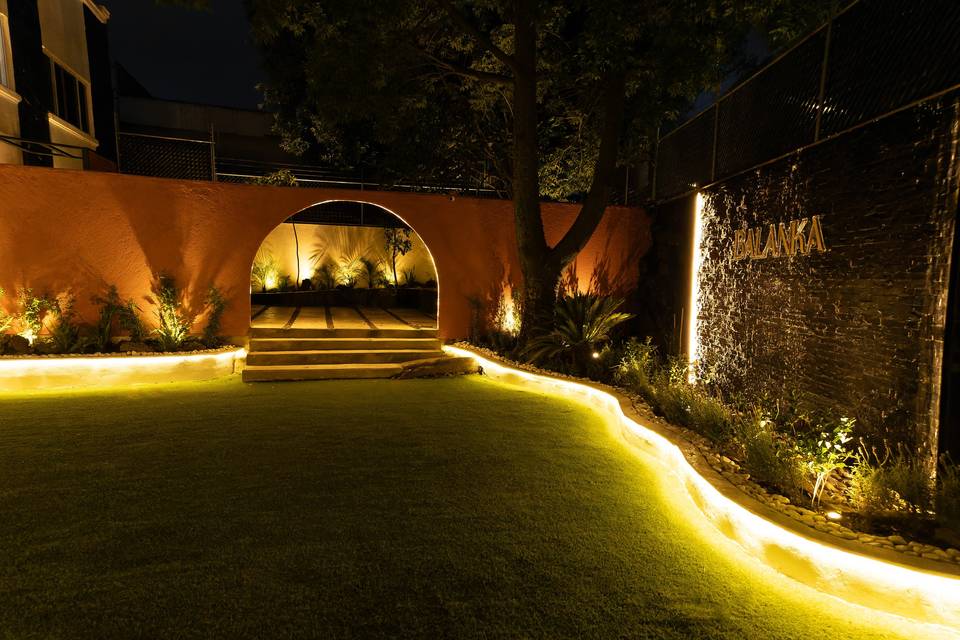 Jardin Arco Recepción