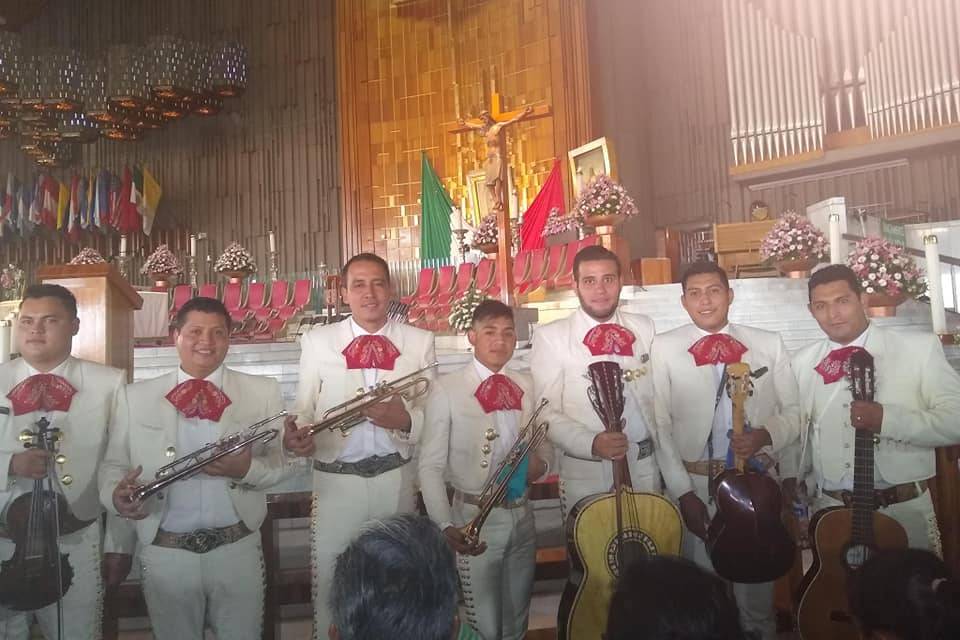 Mariachi Titanium