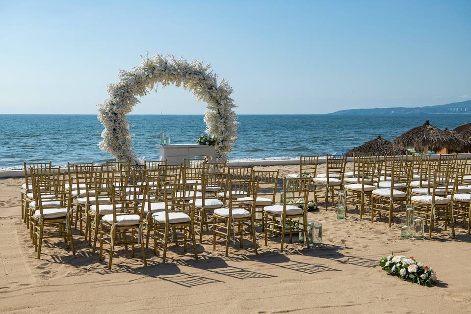 Beach ceremony set up