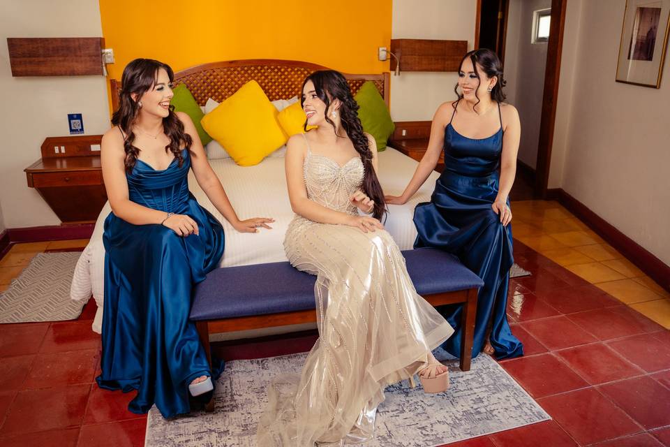 Novia y damas