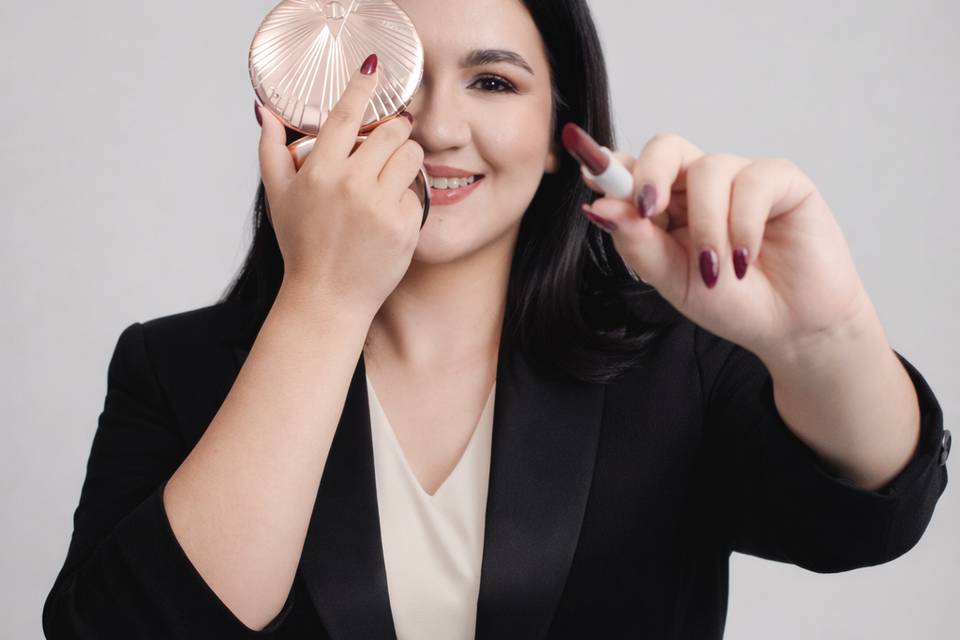 Yezhika Makeup
