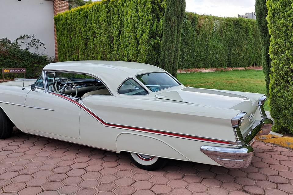 Oldsmobile 1957 98 Holiday