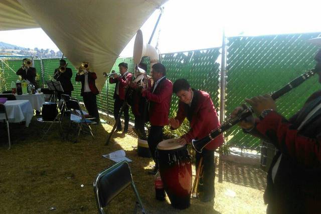 Banda estilo sinaloense