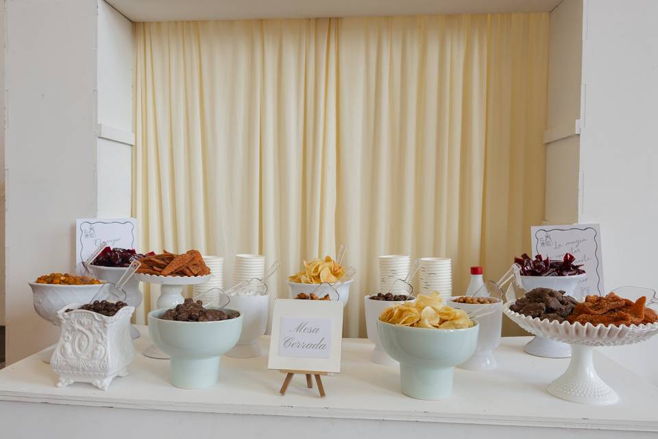 DISEÑO DE MESA DE DULCES