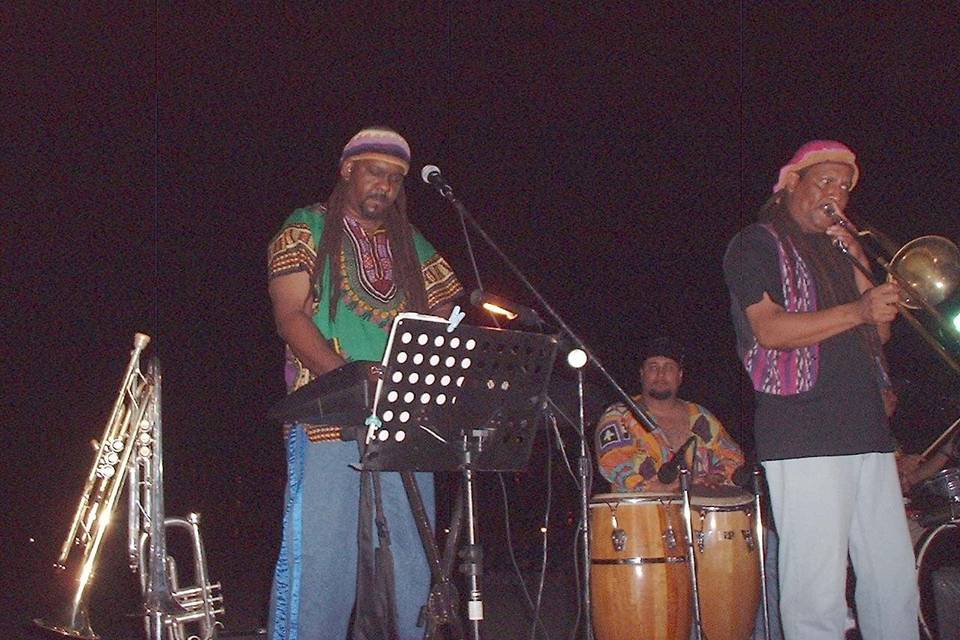 Reggae band en Moon Palace