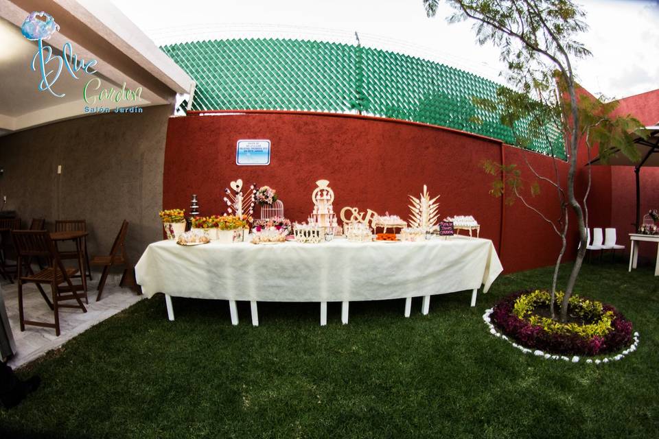 Mesa de dulces Blue Garden