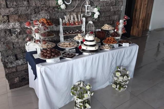 Mesa de postres / bocadillos