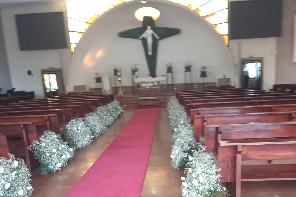 Pasillo de iglesia