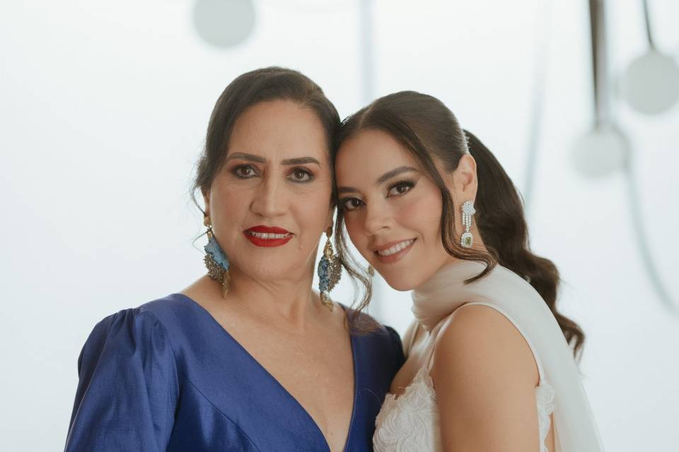 Mom & Bride
