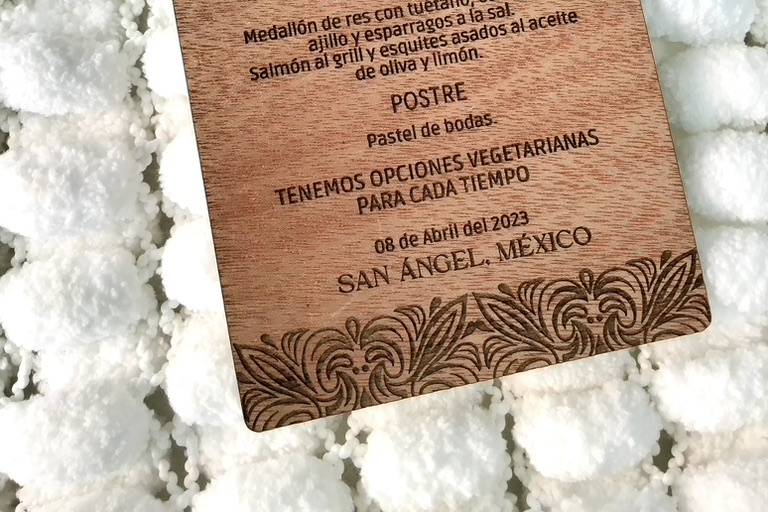 Menús personalizados en madera