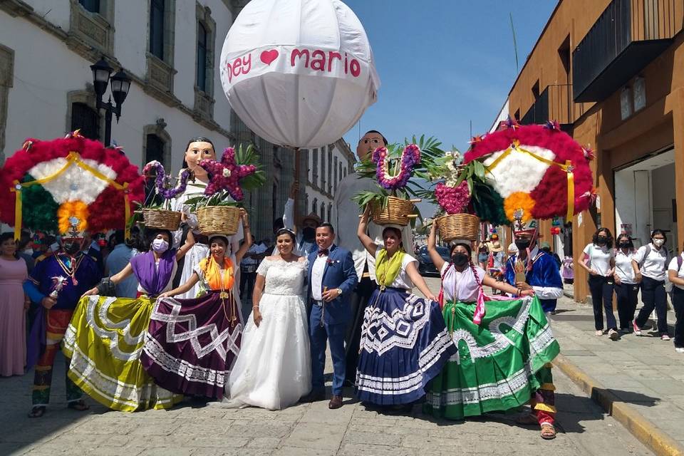 Bodas con danzantes