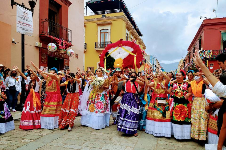 Tehuanas y chinas oaxaqueñas