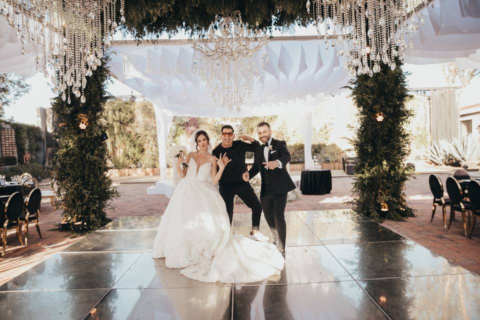 Novios en la pista de baile