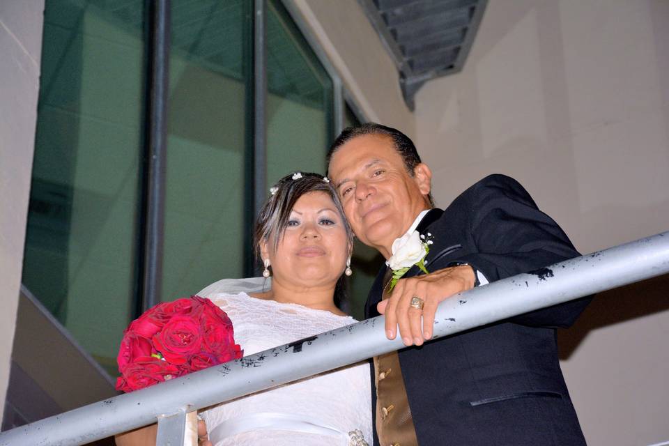 Novios en la boda