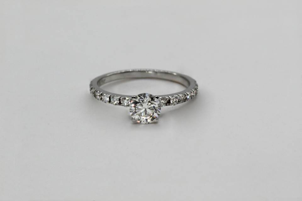 An diamante gia. 78 cts / 28 cts