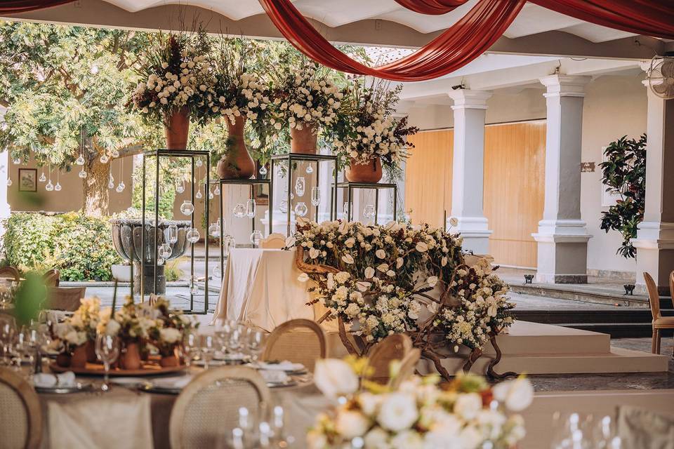 A&J Boda
