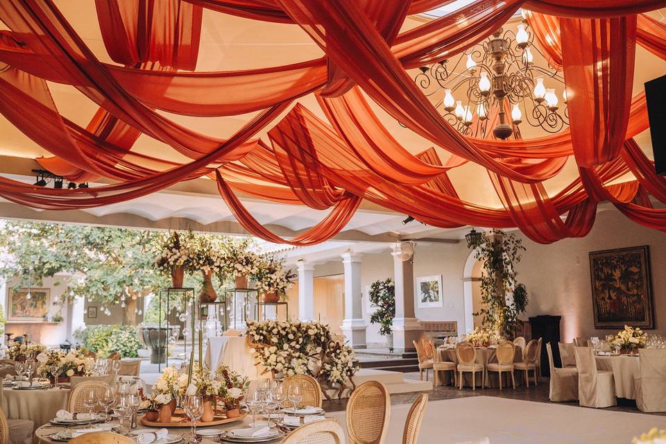 A&J Boda